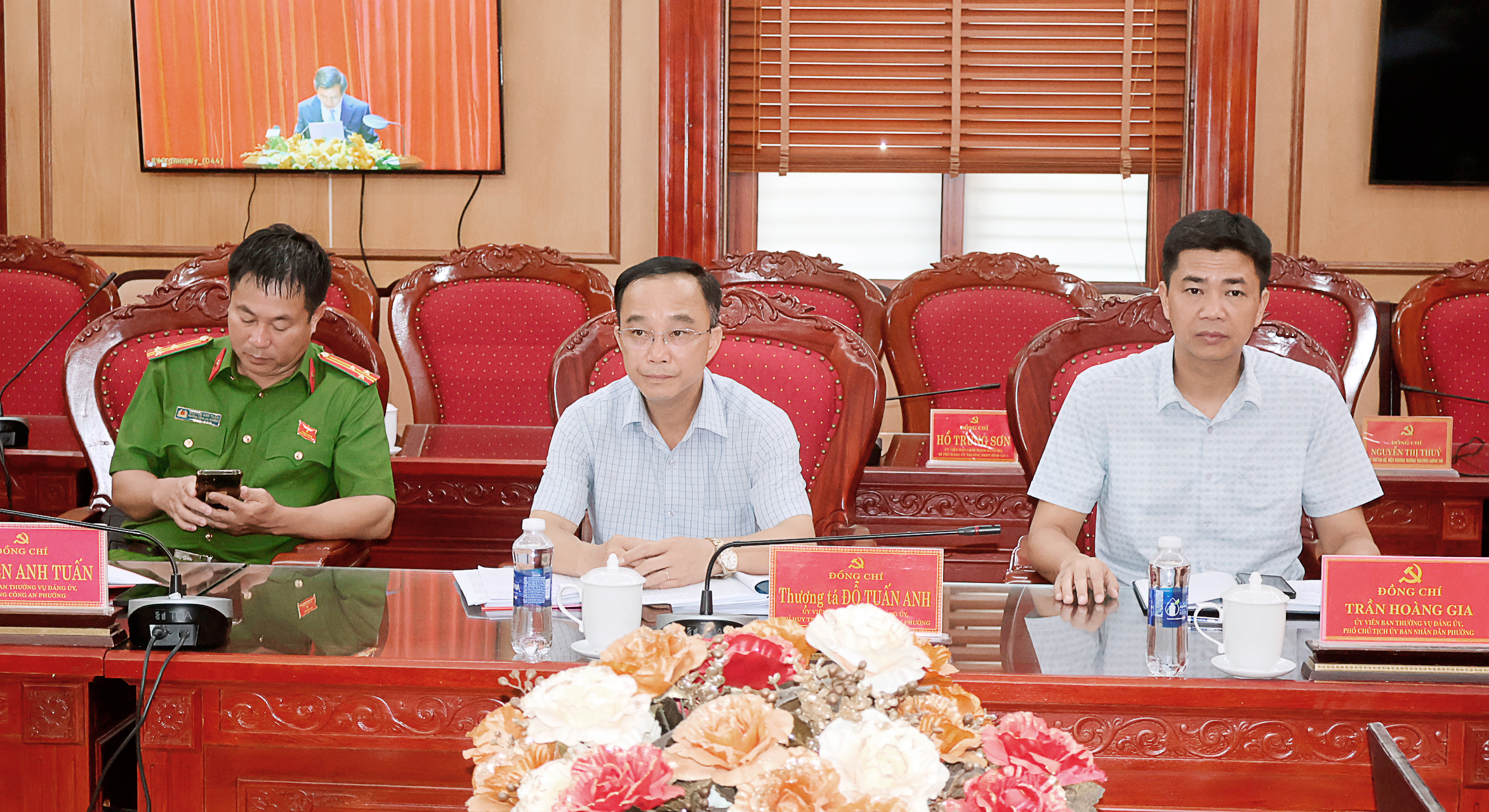 Anh-tin-bai
